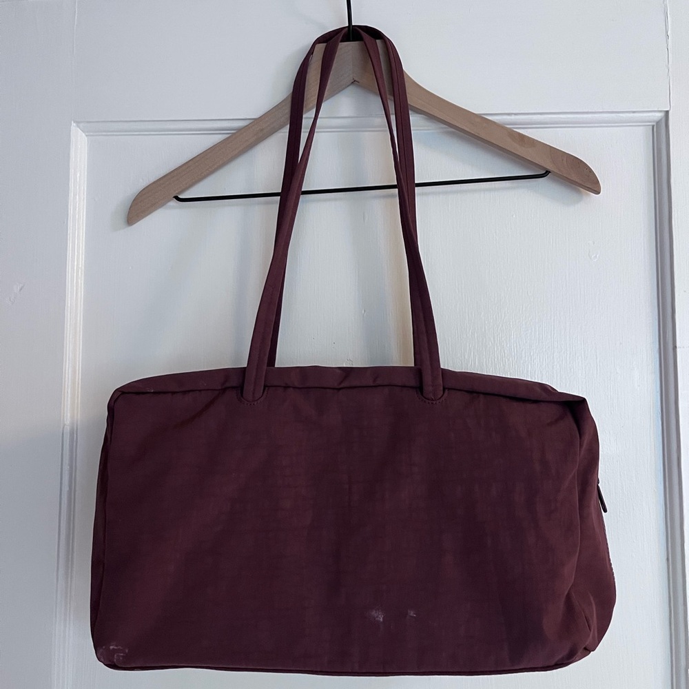 Baggu Medium Nylon Bowler Bag
Mahogany - Picture 6 of 6